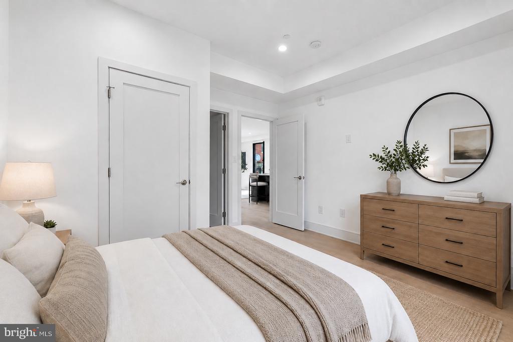 1810 CENTRAL PLACE NE Unit: 1