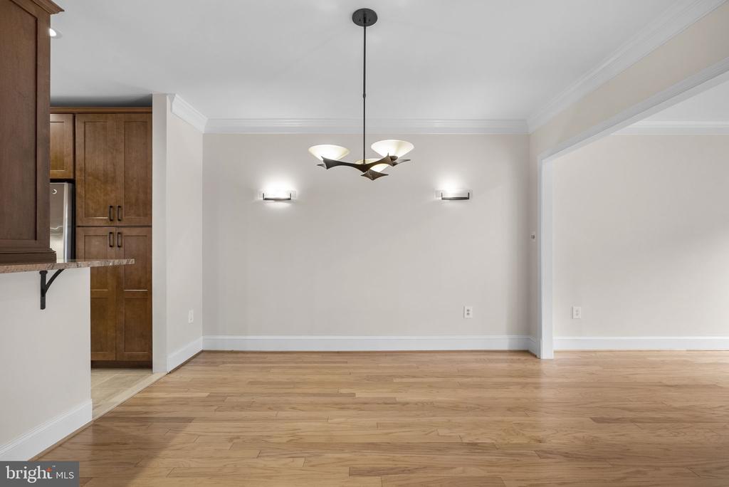 3203 SUTTON PLACE NW Unit: C