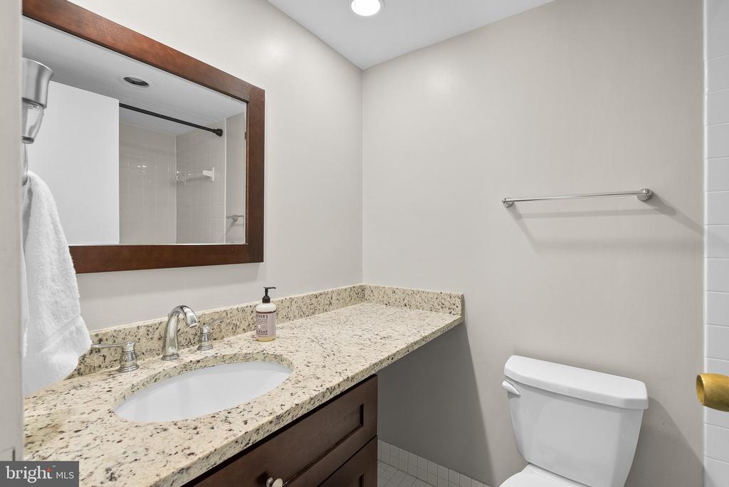 2501 CALVERT STREET NW Unit: 409