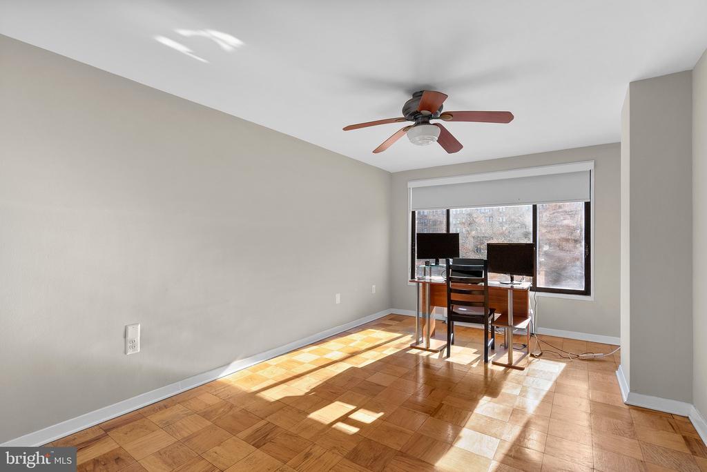 2501 CALVERT STREET NW Unit: 409