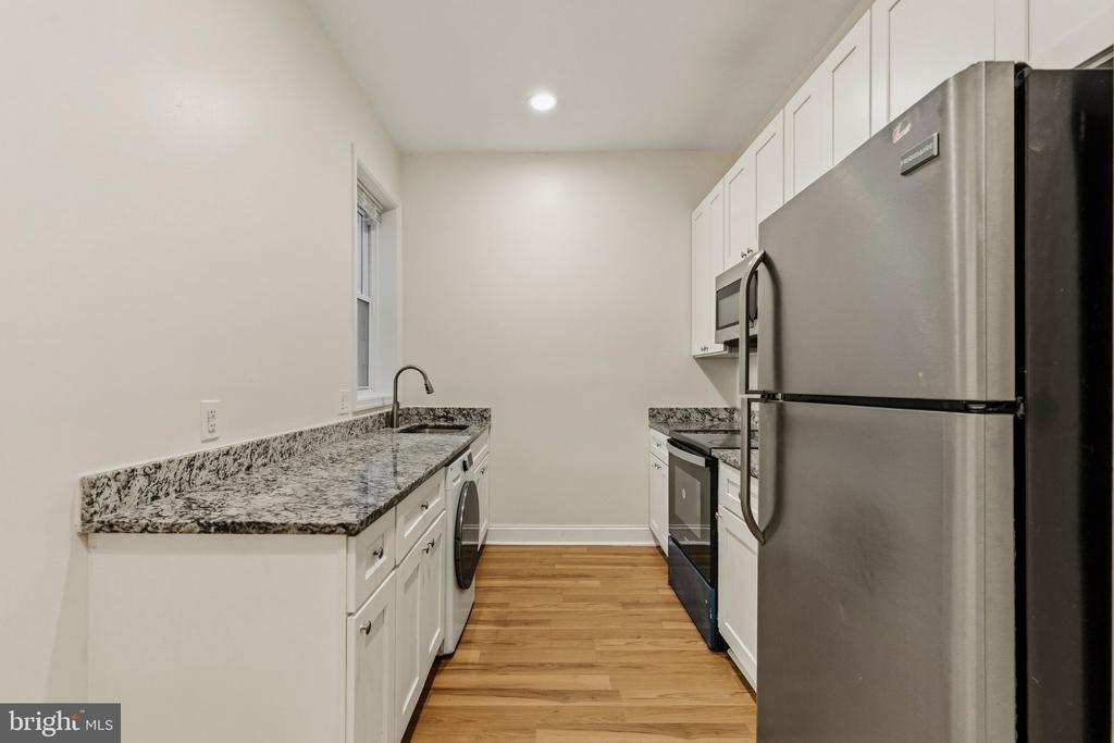 113 15TH STREET SE
