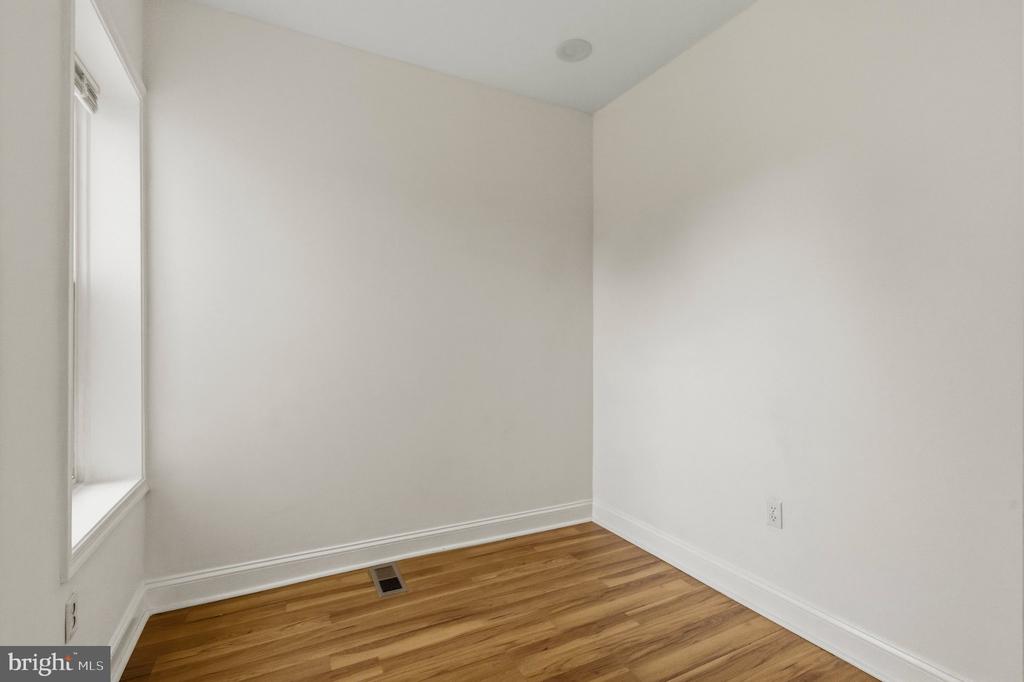 113 15TH STREET SE