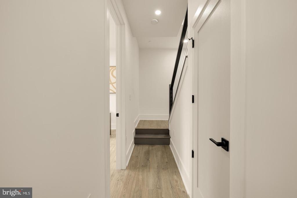 1140 OATES STREET NE Unit: 201