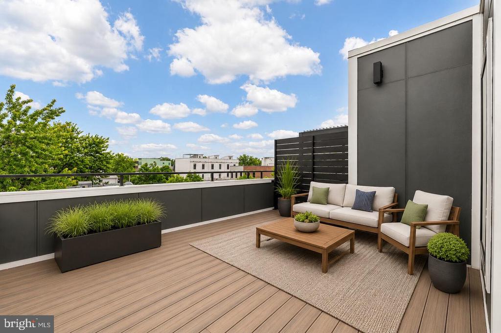 1140 OATES STREET NE Unit: 201