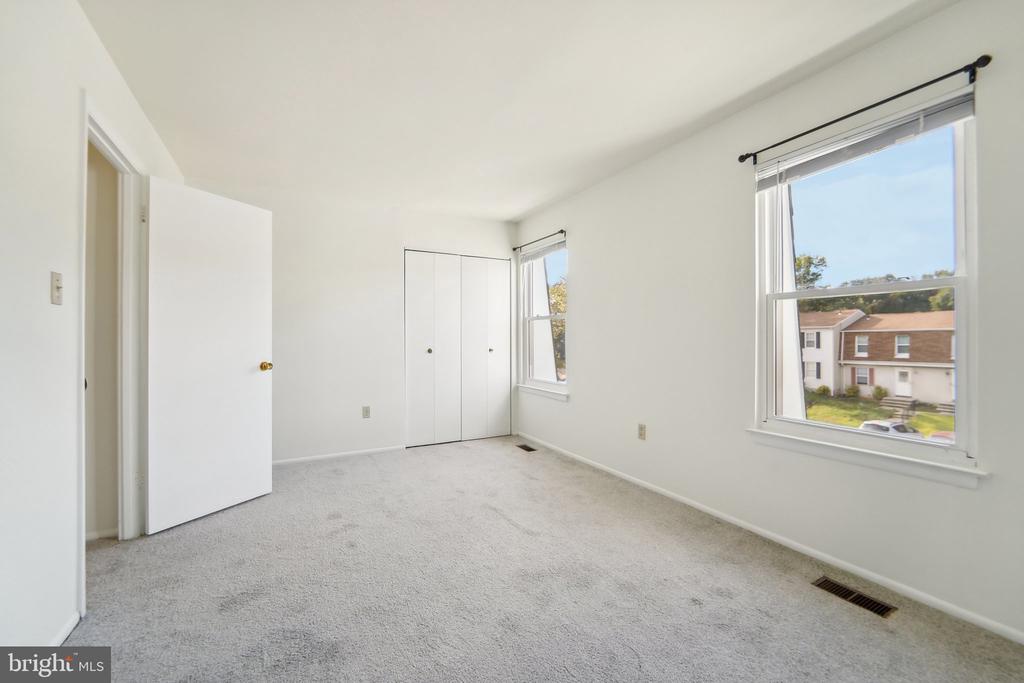 1849 Eagle Ct