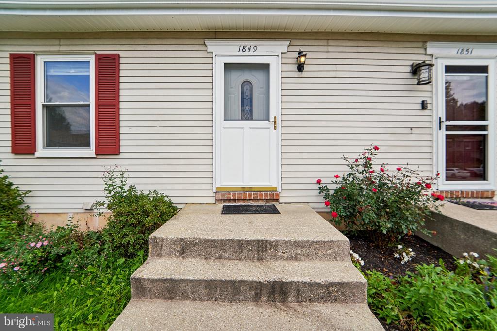 1849 Eagle Ct