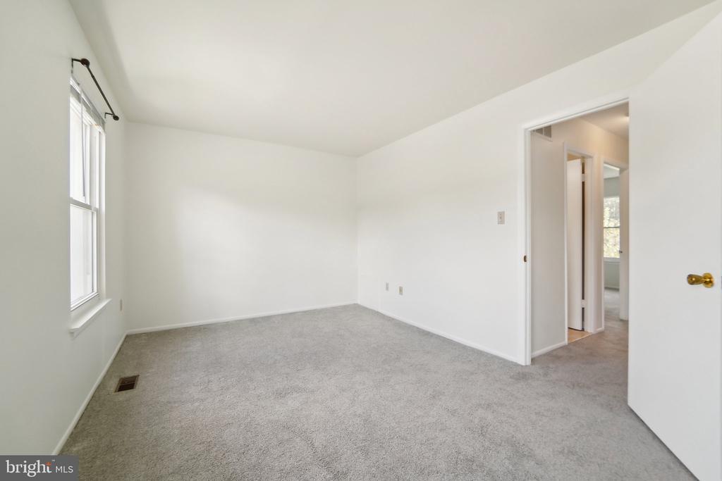 1849 Eagle Ct