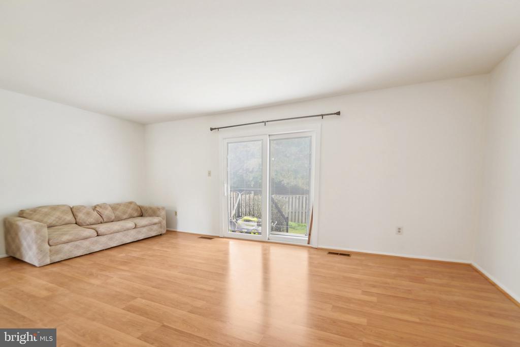 1849 Eagle Ct