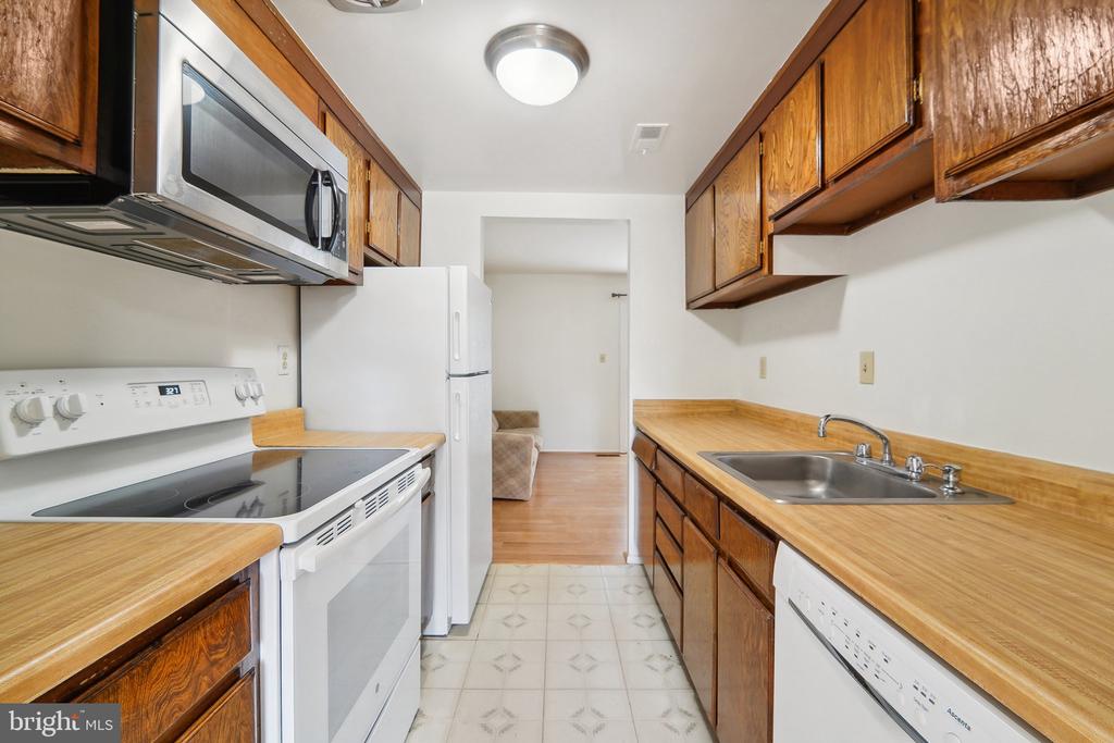 1849 Eagle Ct