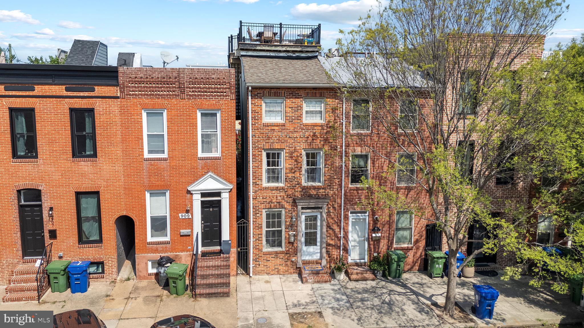 911 S Potomac St