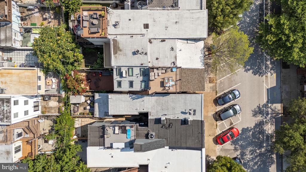 911 S Potomac St