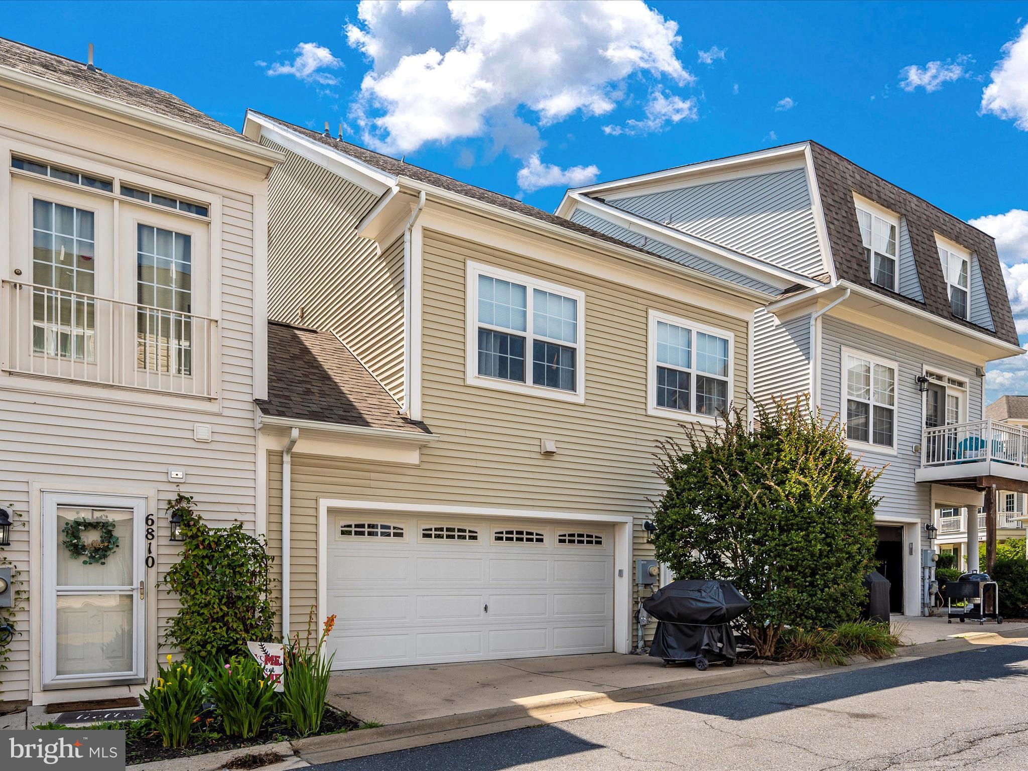 6812 CHICKADEE LANE
