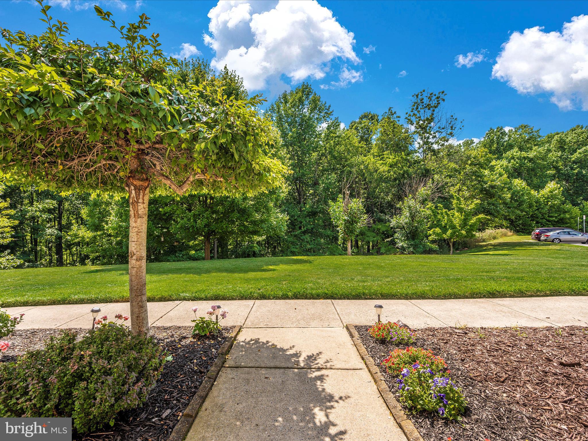 6812 CHICKADEE LANE
