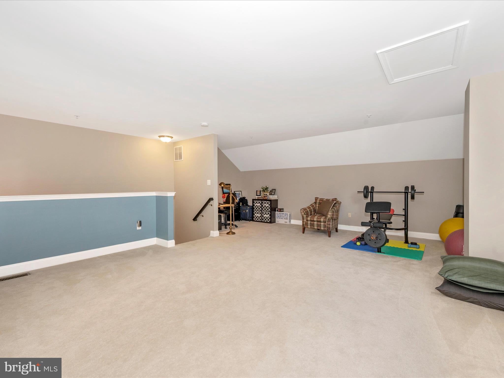 6812 CHICKADEE LANE
