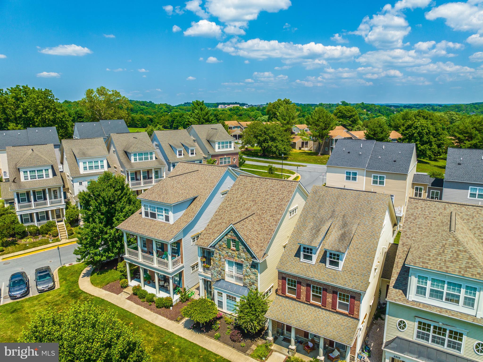 6812 CHICKADEE LANE