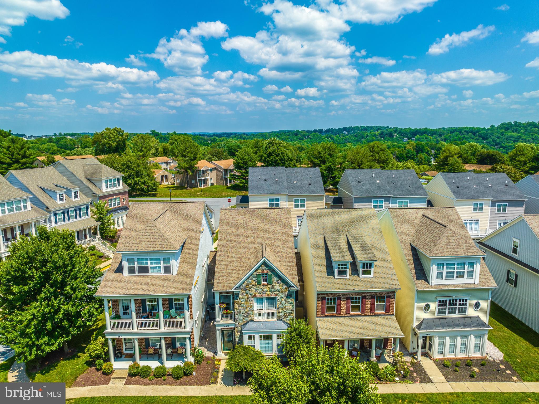 6812 CHICKADEE LANE