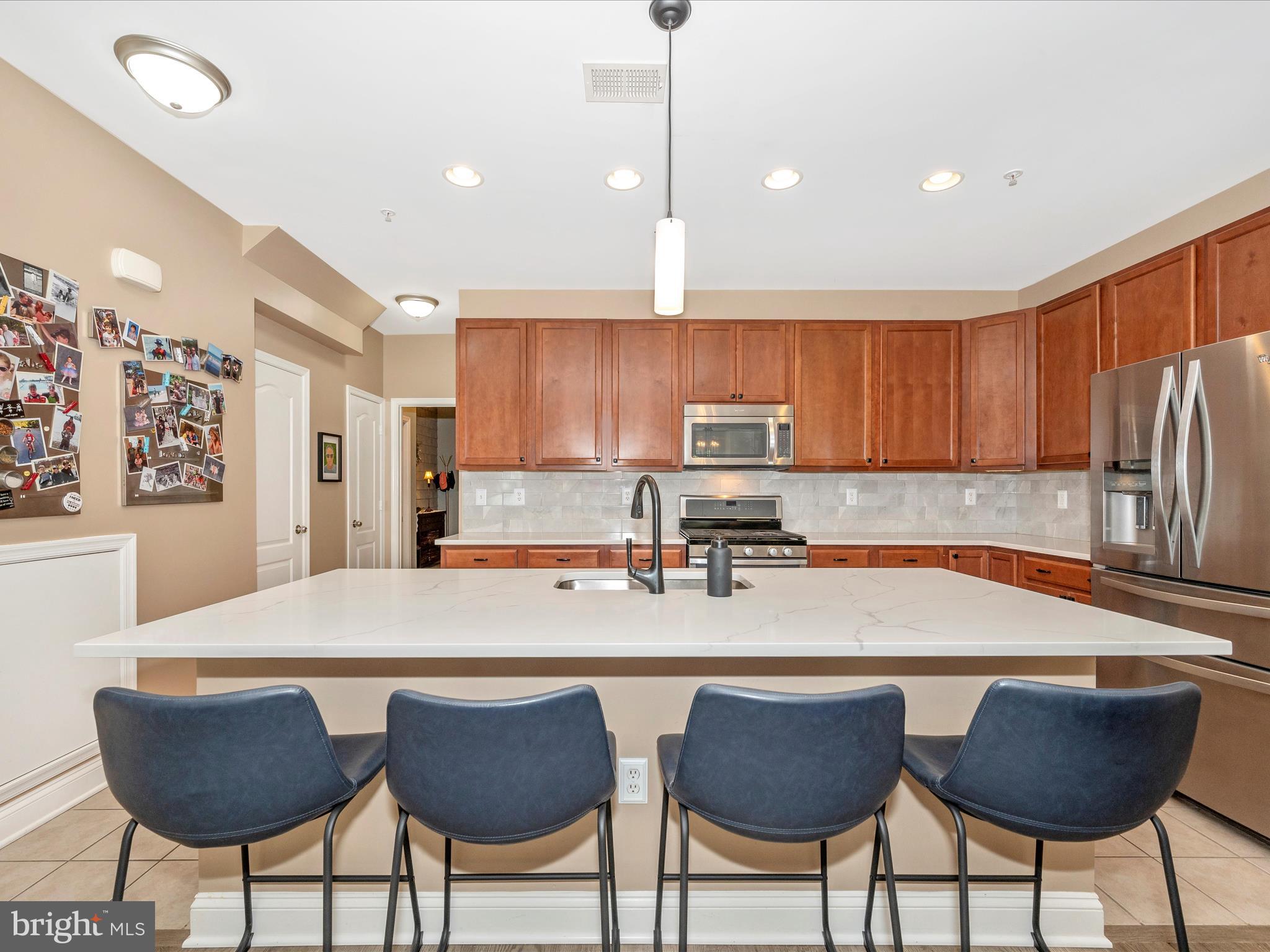 6812 CHICKADEE LANE