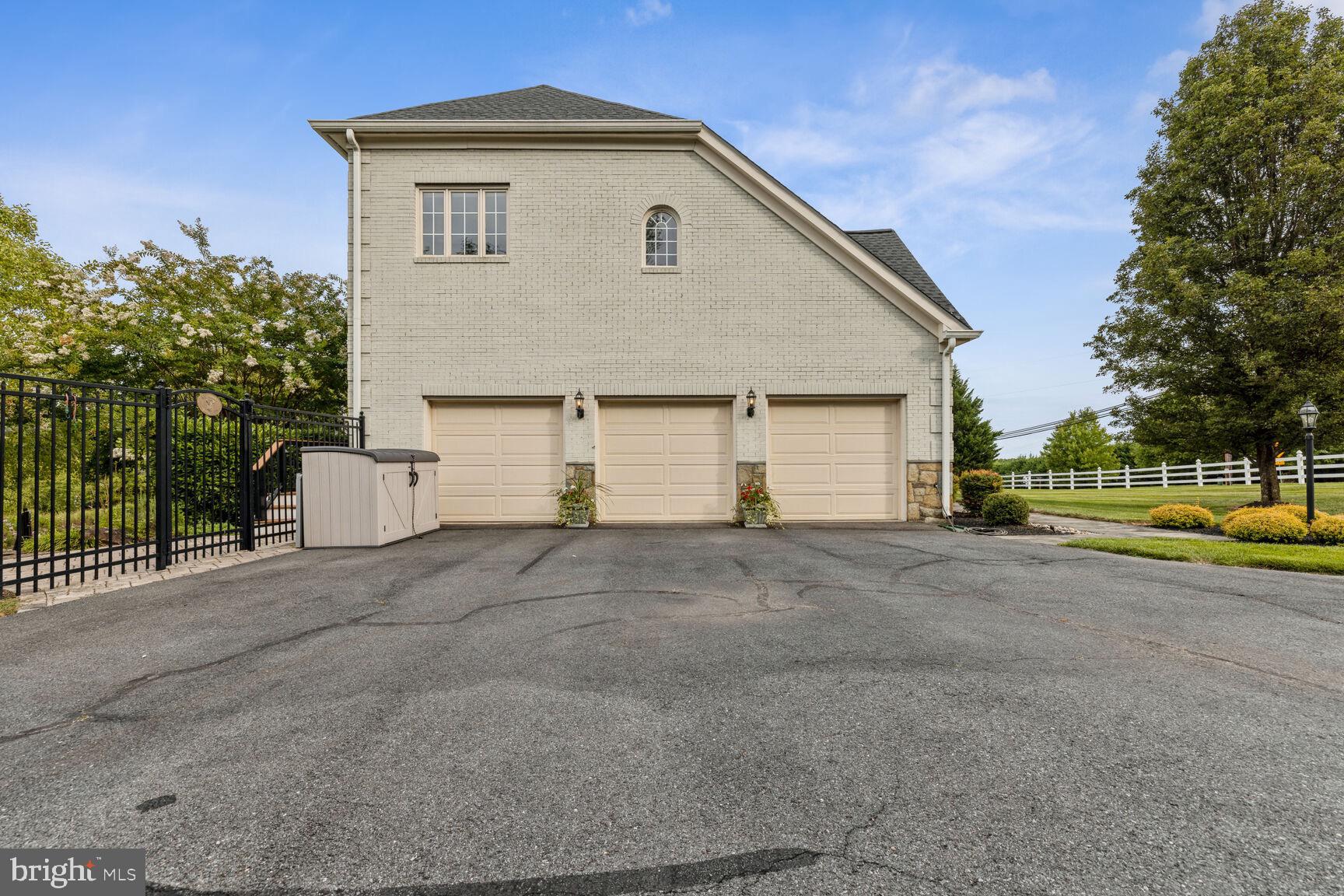 9763 HAWKINS CREAMERY ROAD