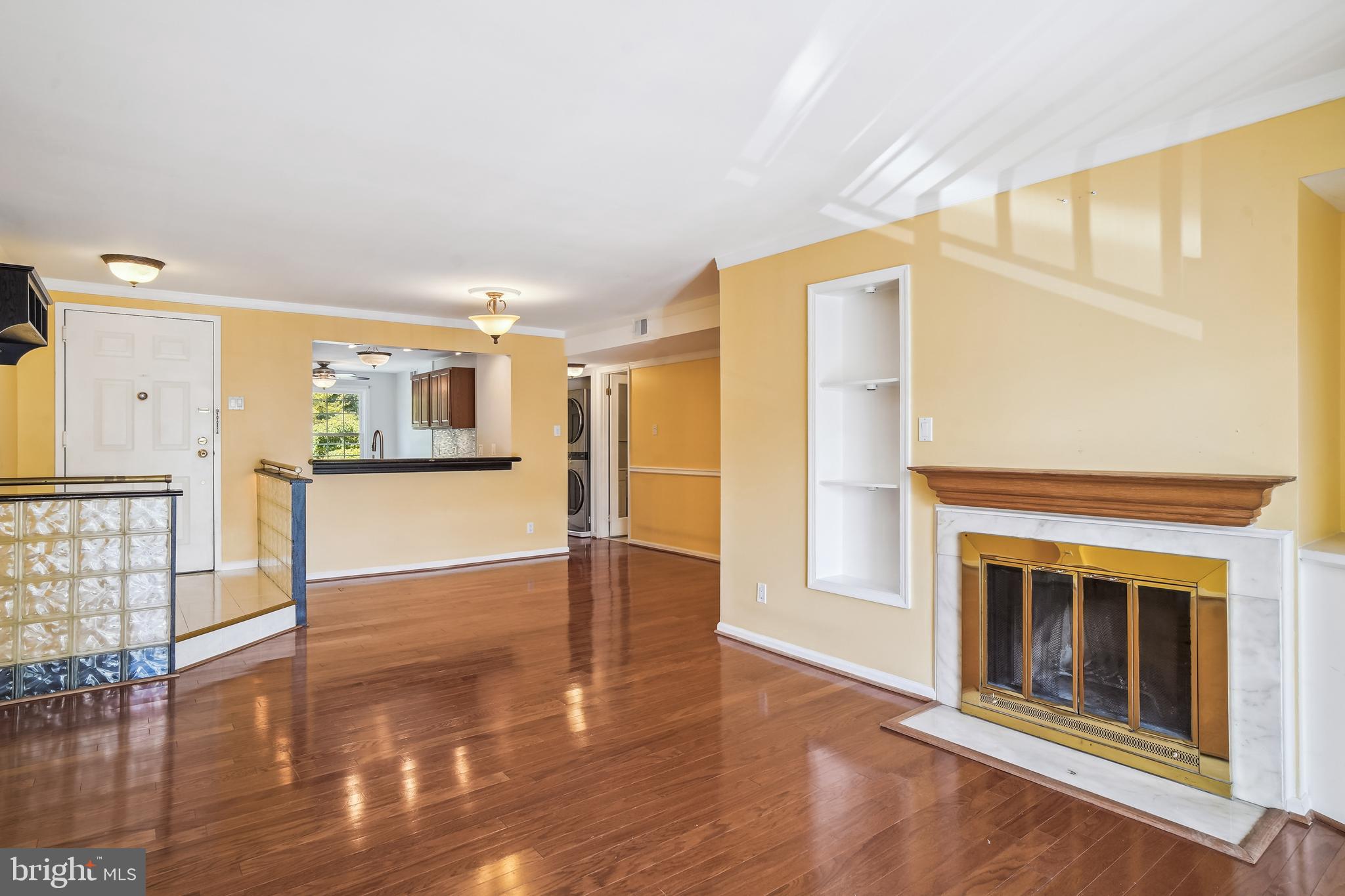 20325 BEACONFIELD TERRACE Unit: 101