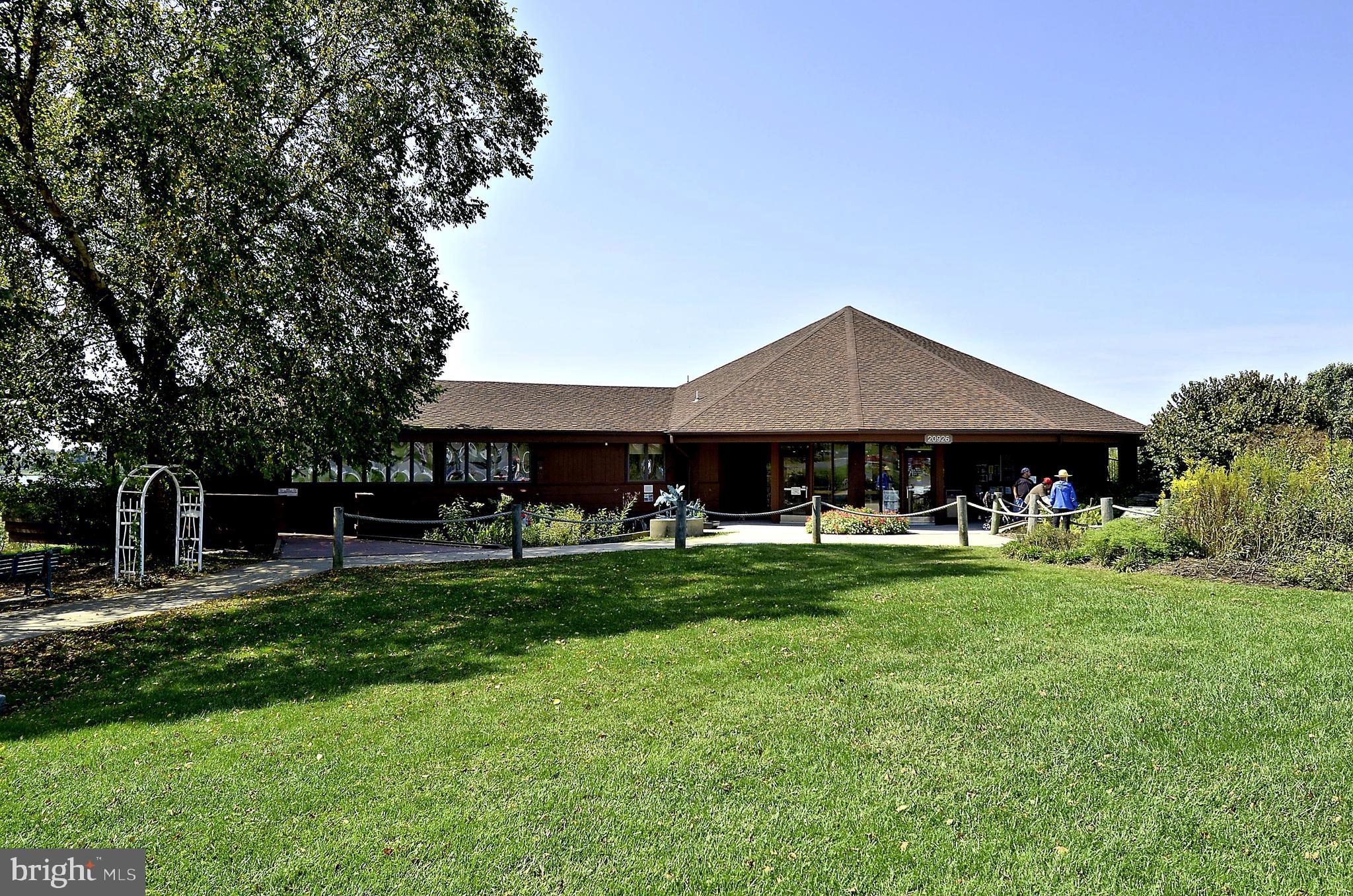 20325 BEACONFIELD TERRACE Unit: 101