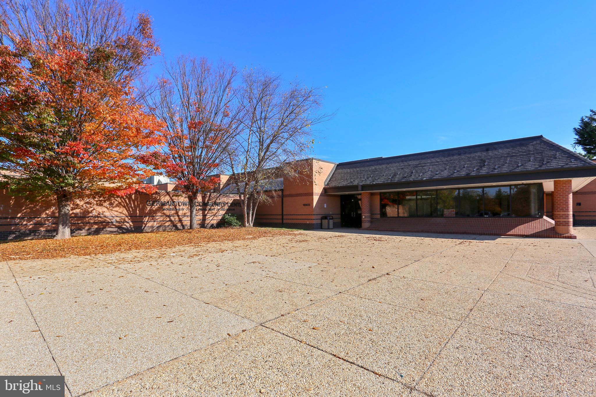 20325 BEACONFIELD TERRACE Unit: 101