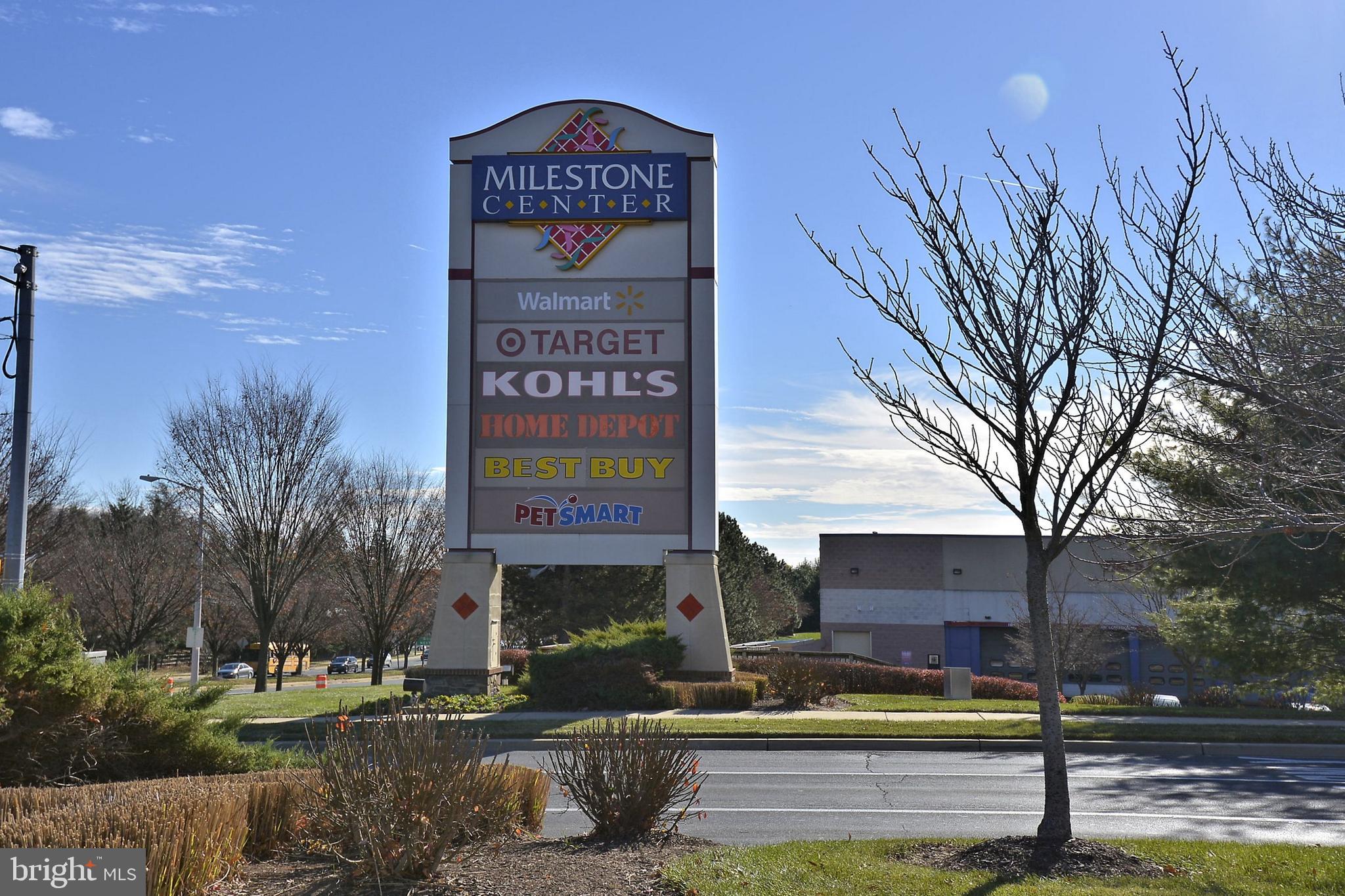 20325 BEACONFIELD TERRACE Unit: 101