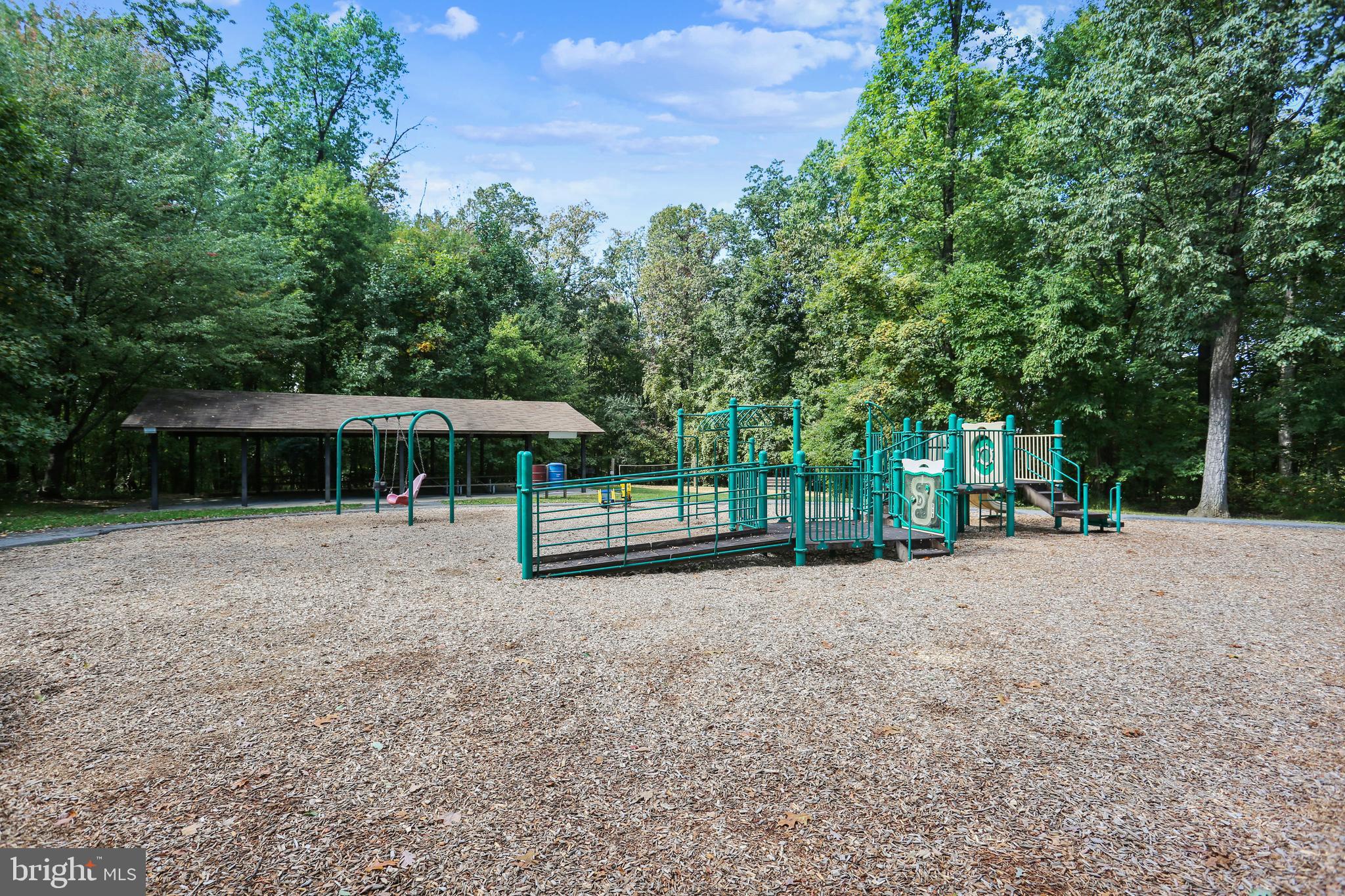 20325 BEACONFIELD TERRACE Unit: 101