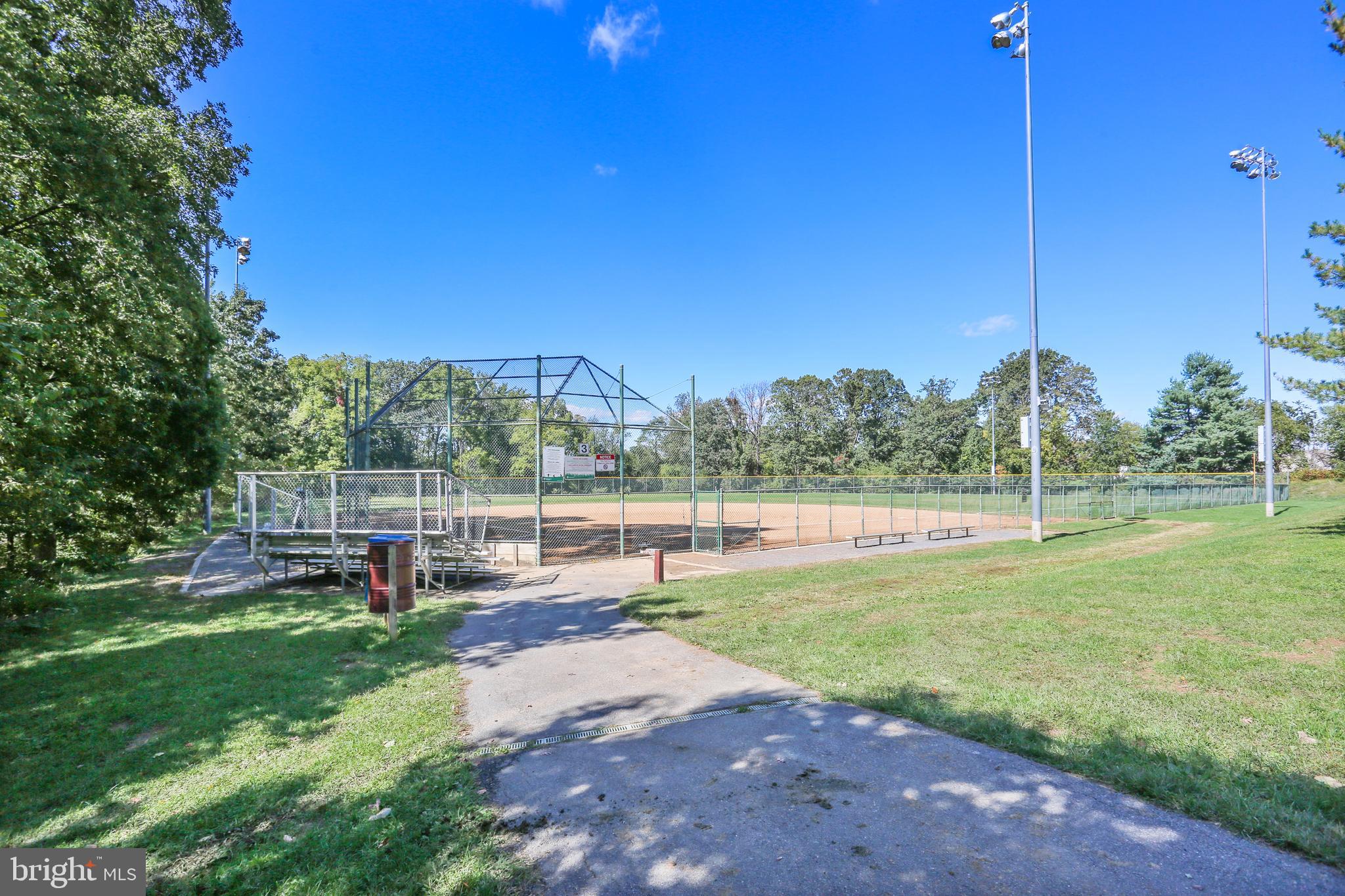 20325 BEACONFIELD TERRACE Unit: 101