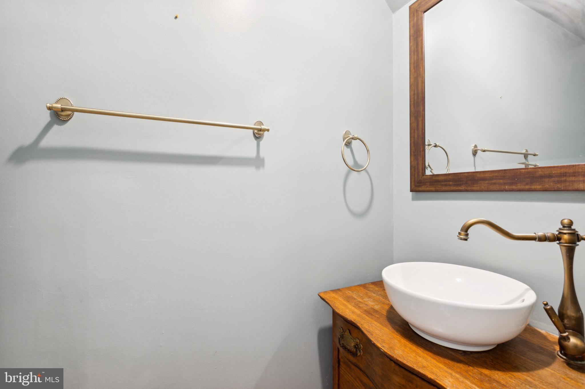 28 Dudley Ct #14