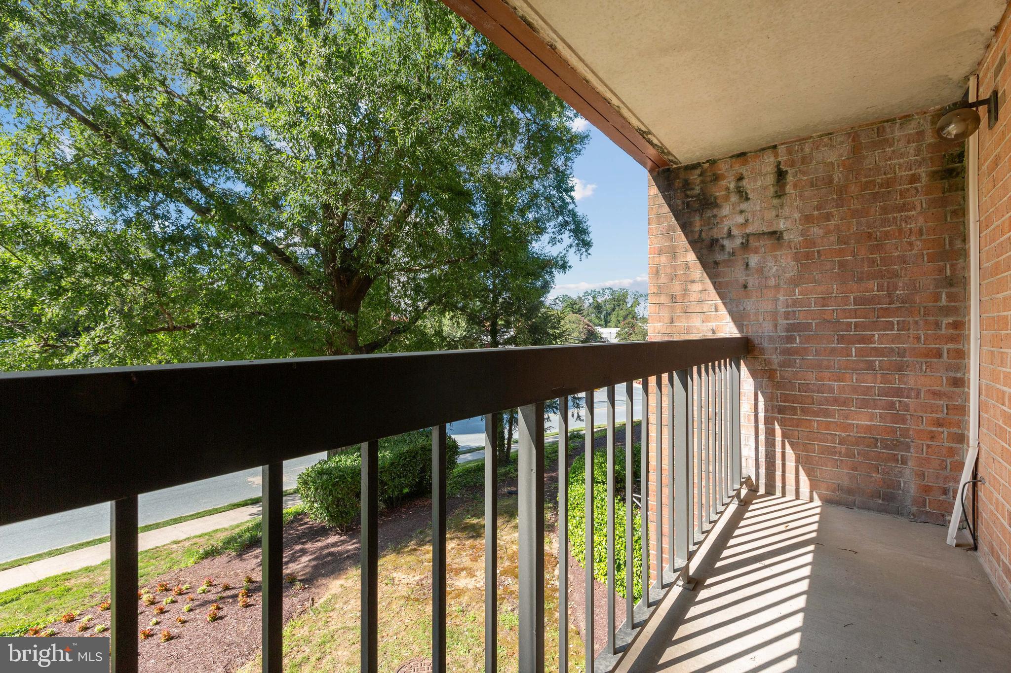 28 Dudley Ct #14