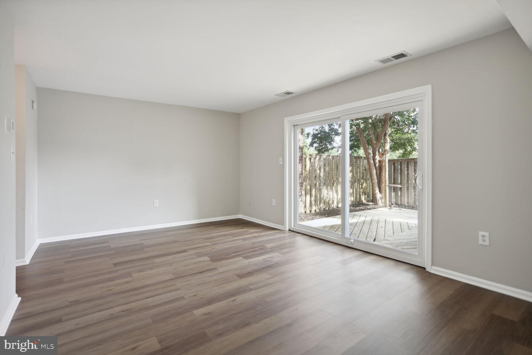 724 Azalea DRIVE Unit: 10-724