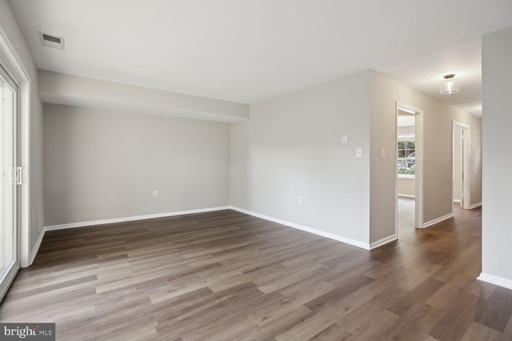 724 Azalea DRIVE Unit: 10-724