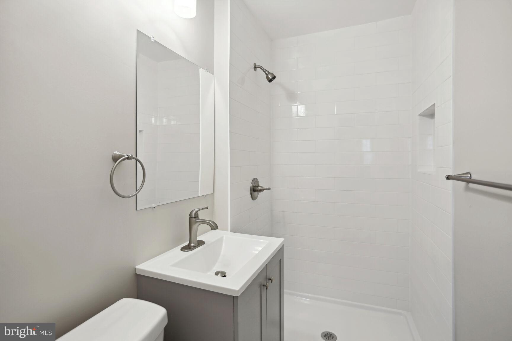 724 Azalea DRIVE Unit: 10-724