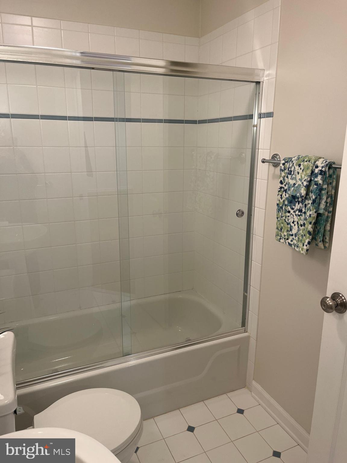 718 Beacon Hill Ter