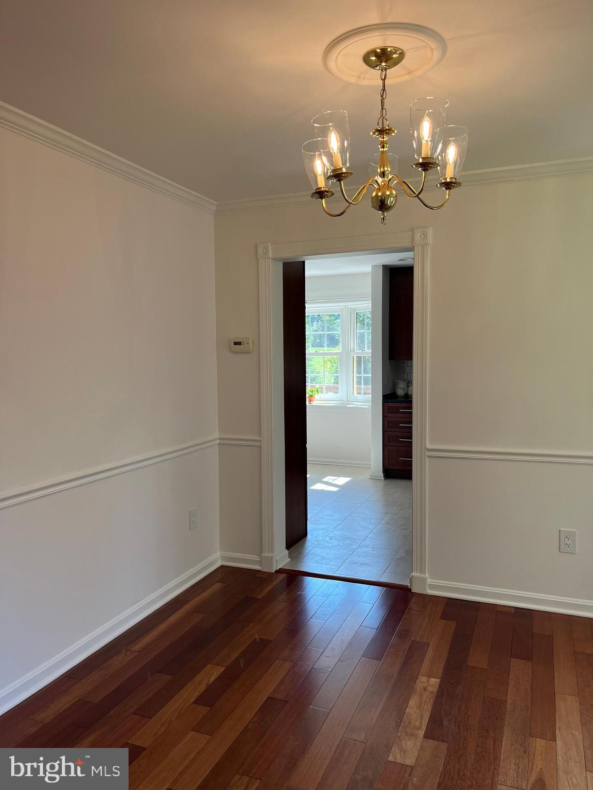718 Beacon Hill Ter