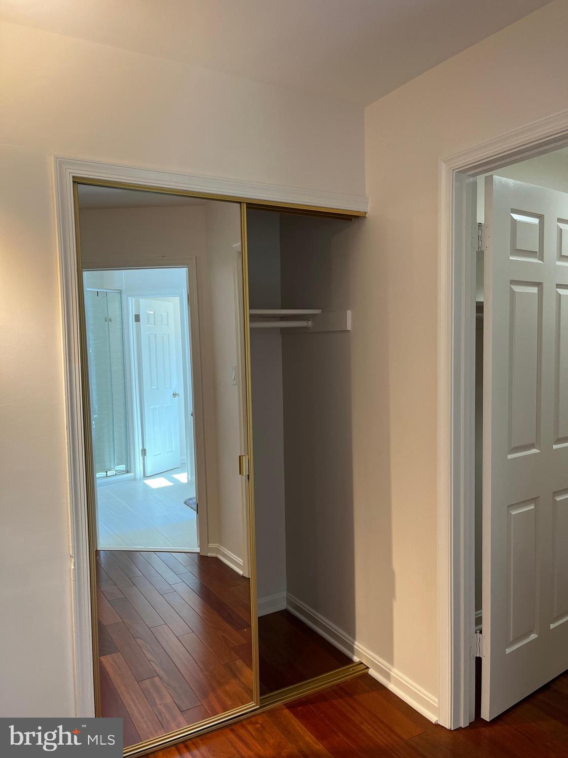 718 Beacon Hill Ter