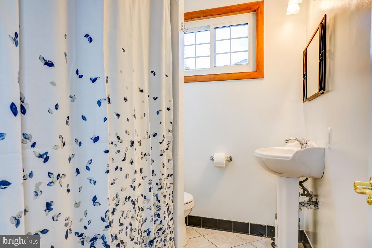 11113 Schuylkill ROAD