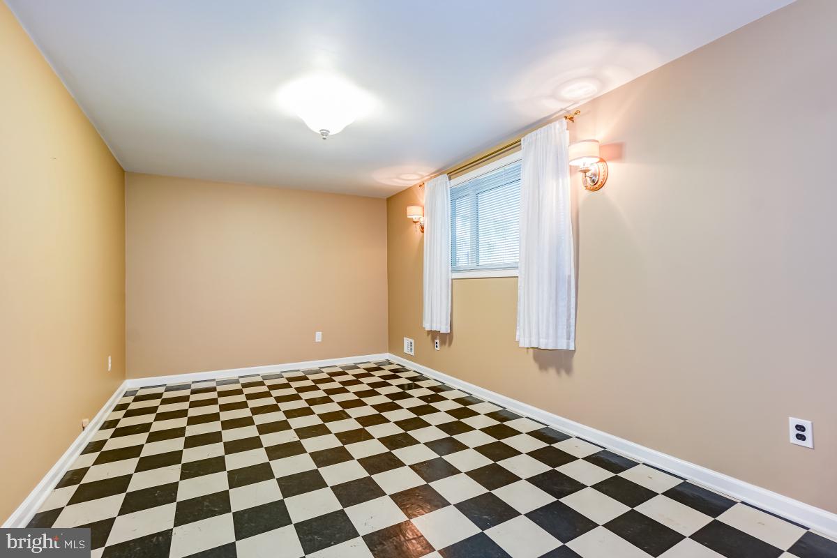 11113 Schuylkill ROAD