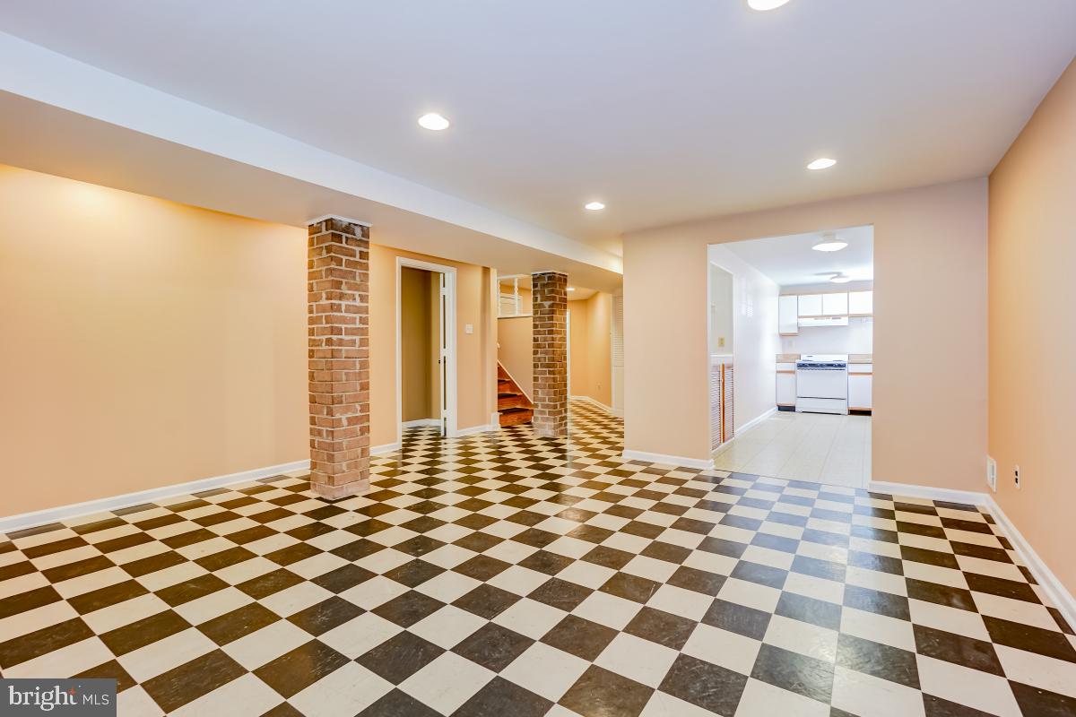 11113 Schuylkill ROAD