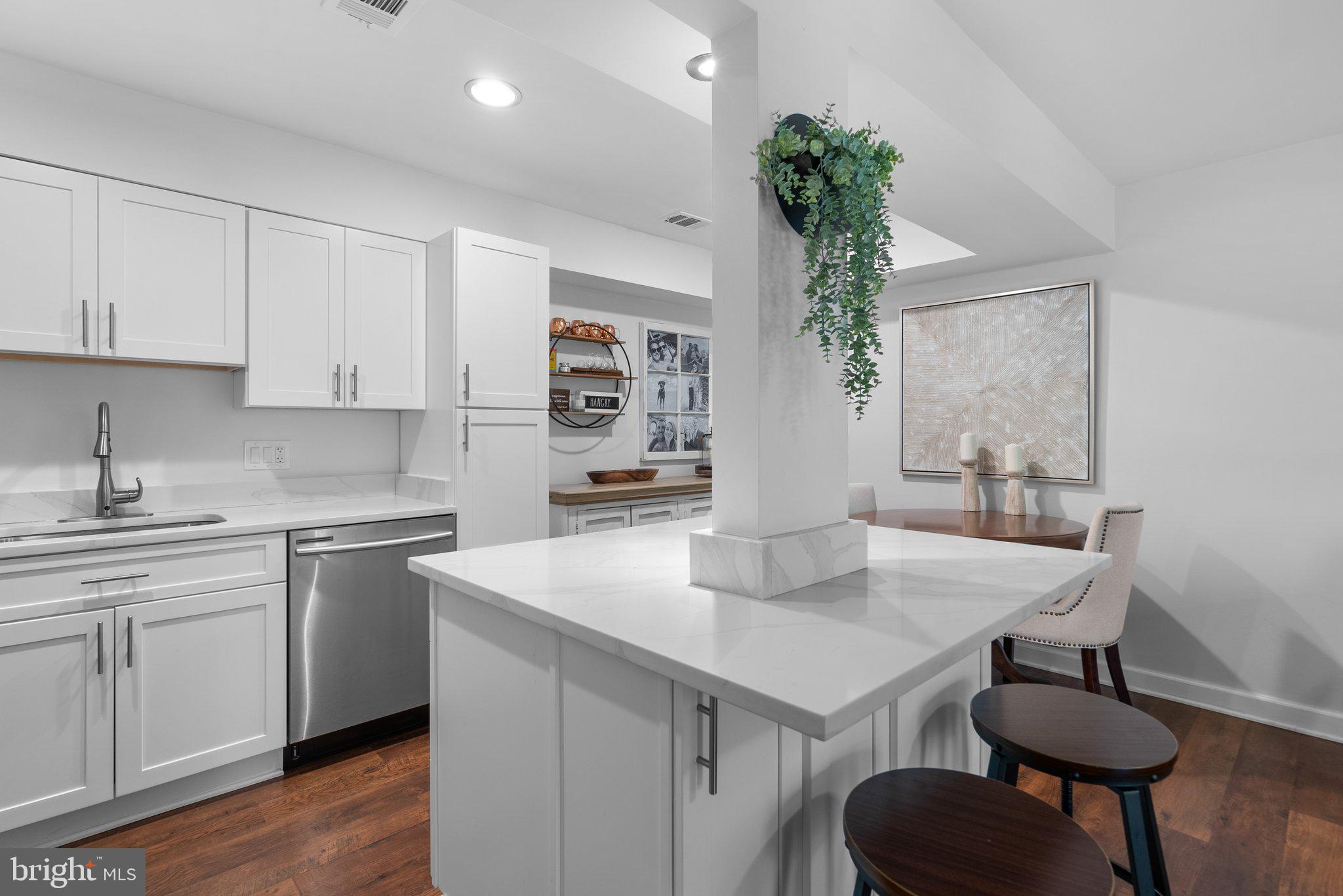 10823 Hampton Mill TERRACE Unit: 150