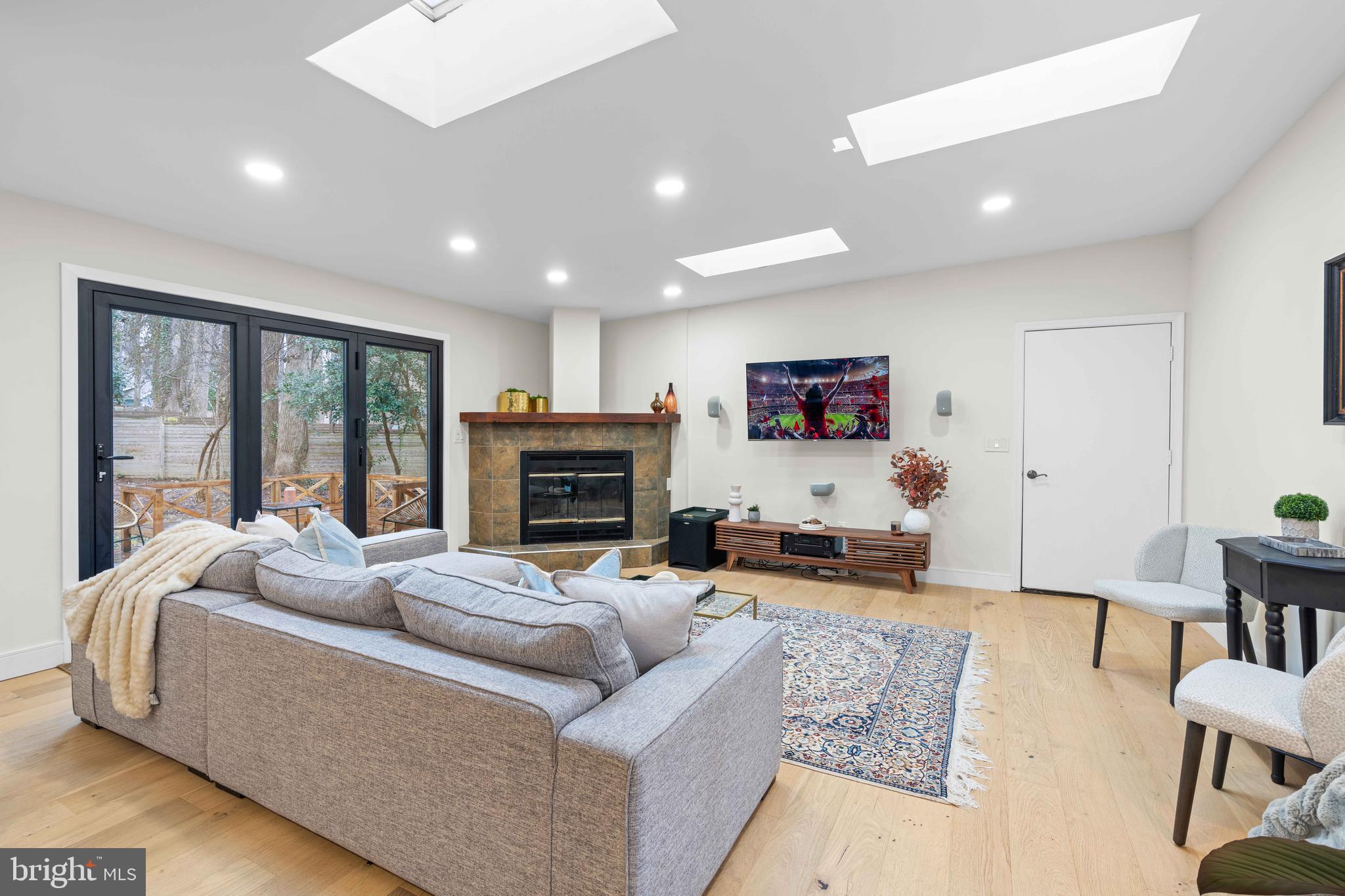 9312 Garden COURT