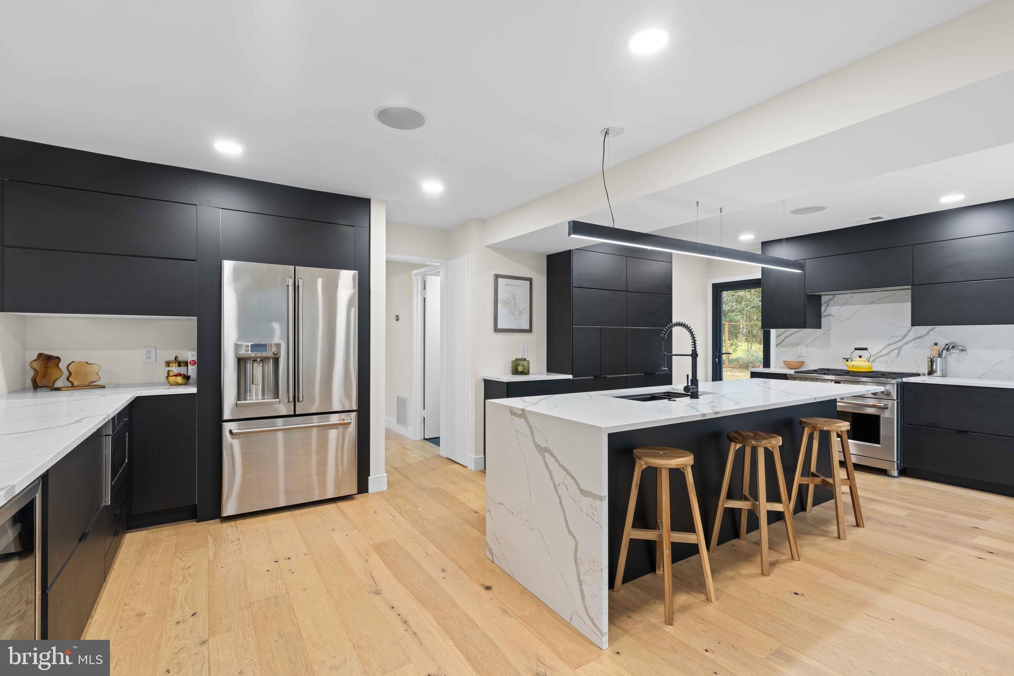 9312 Garden COURT