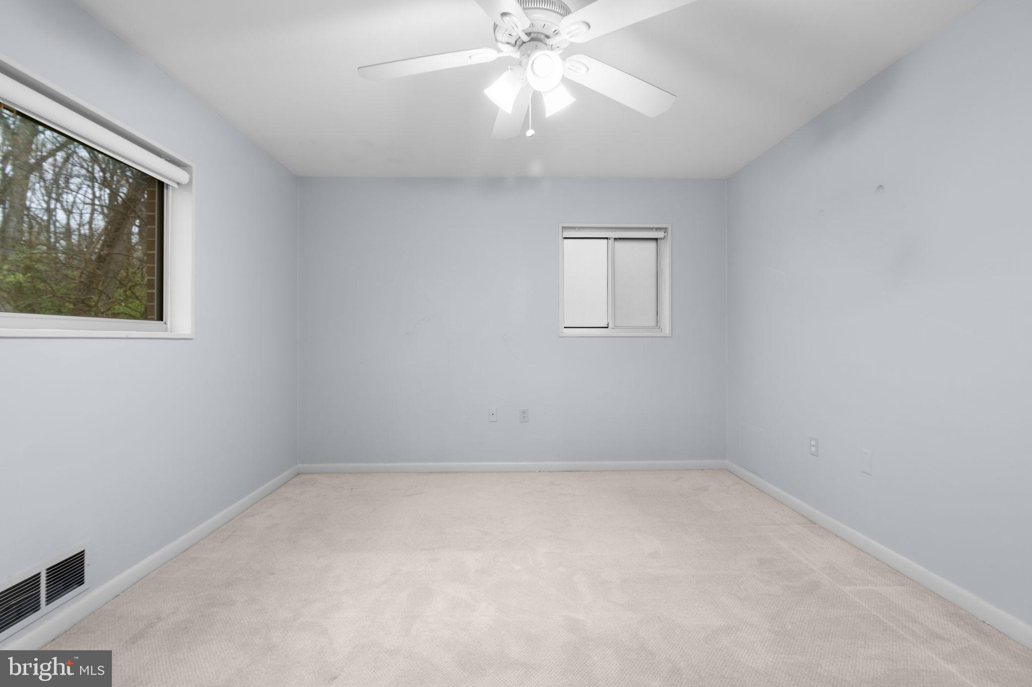 10676 Weymouth St #203