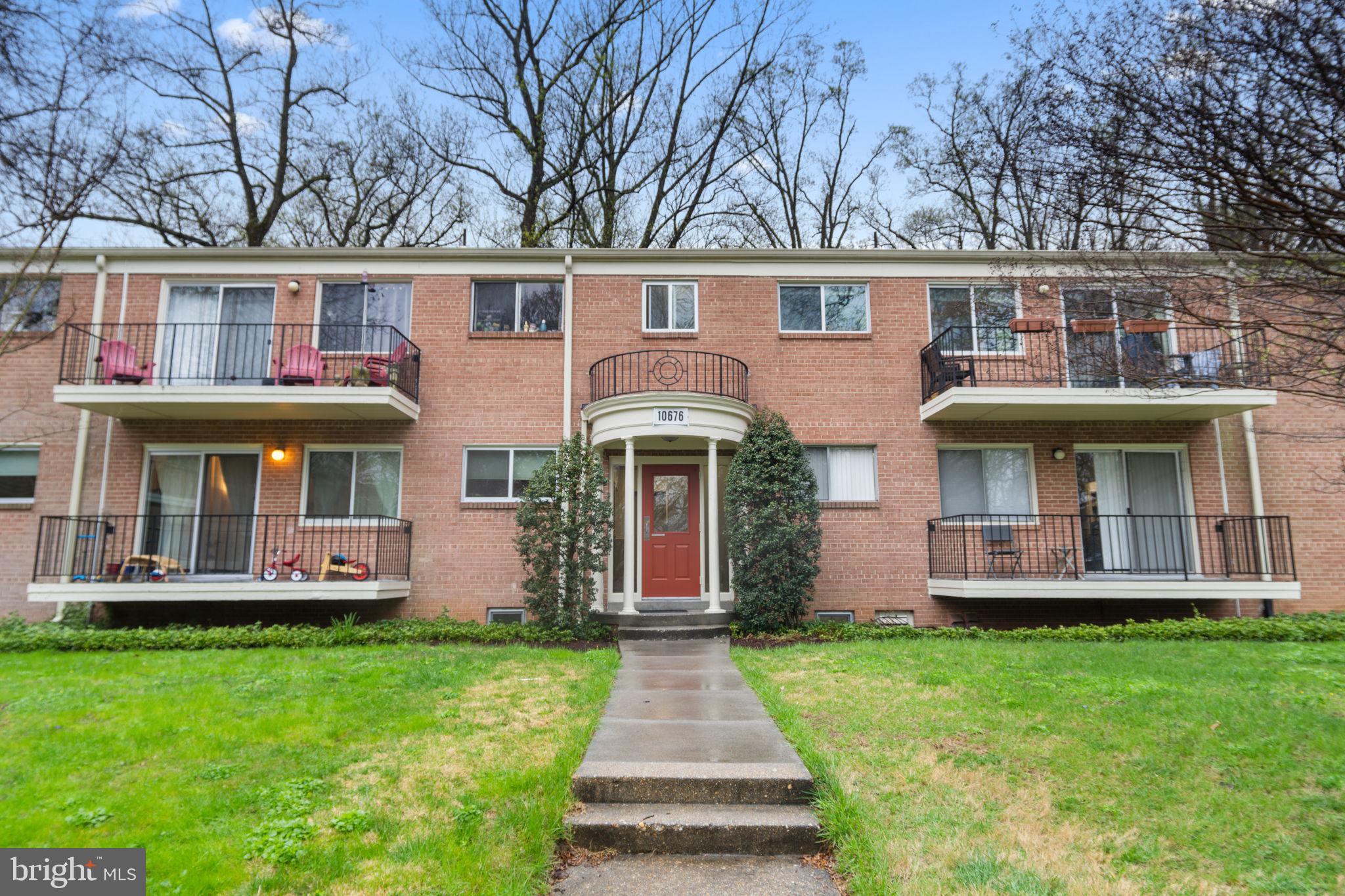 10676 Weymouth St #203