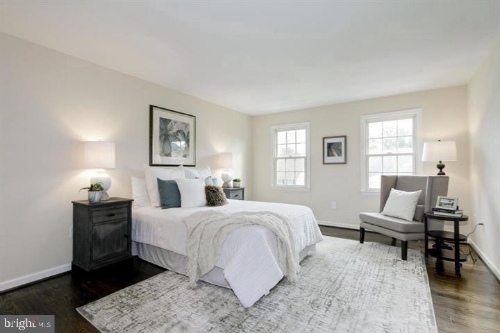5922 Dorchester