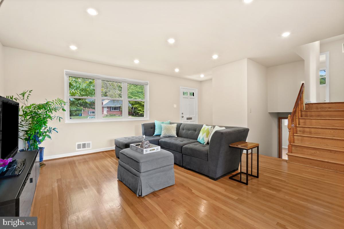 12117 Otis Dr