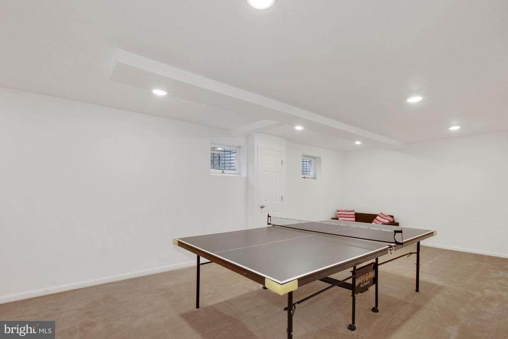 13 Buckspark Ct
