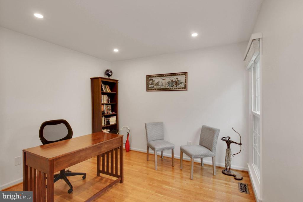13 Buckspark Ct
