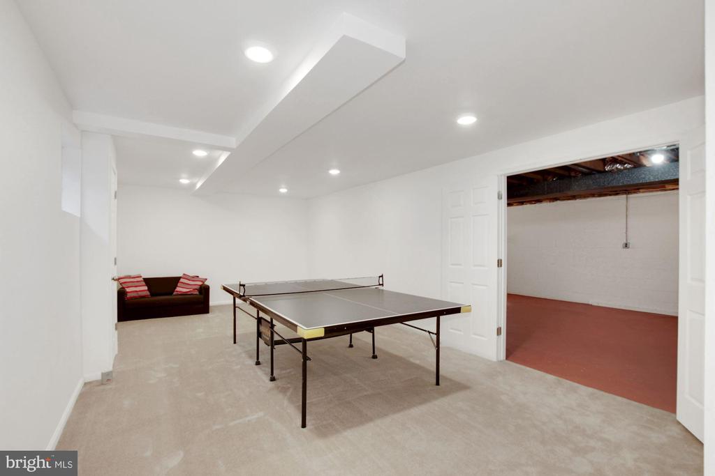 13 Buckspark Ct