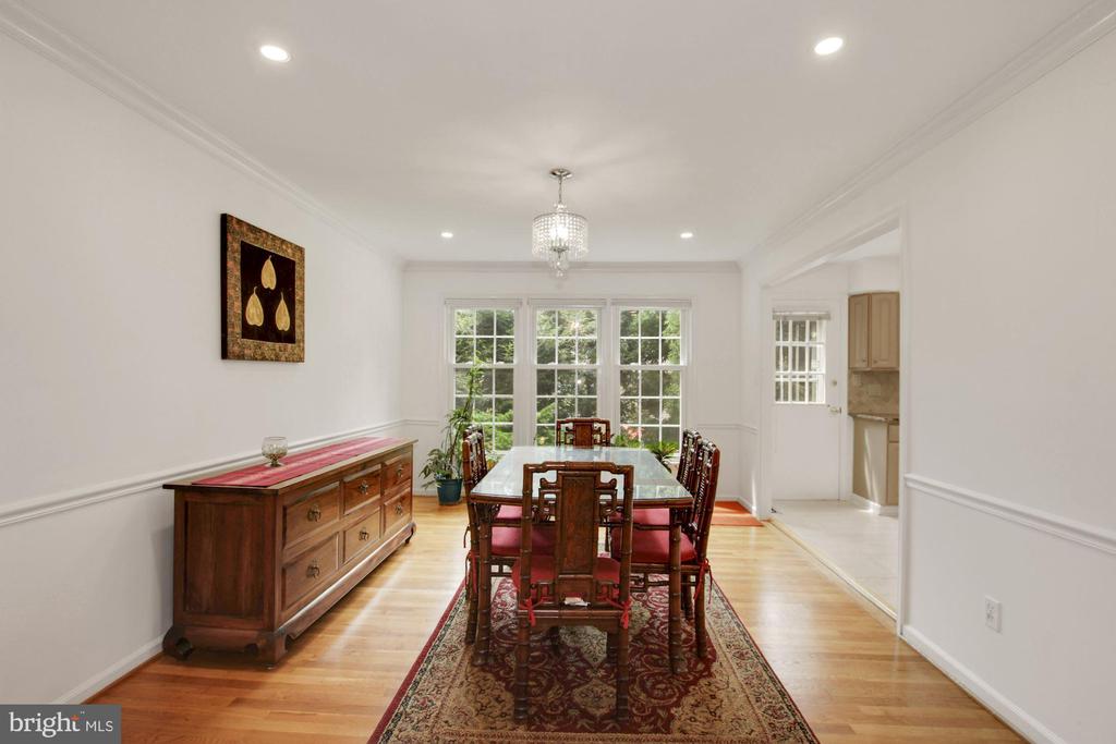 13 Buckspark Ct